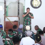 Danrem 152 Baabullah Shalat Jum’at Bersama Warga di Lokasi TMMD