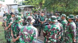 Dandim 0820/Probolinggo Pimpin Pembersihan Tanah Aset TNI AD di Mayangan