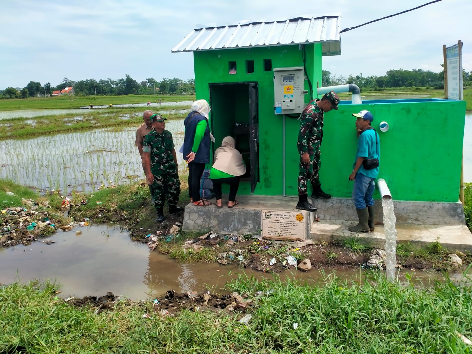 Koramil Pajarakan Lakukan Pendampingan Monitoring Irigasi Perpompaan di Probolinggo