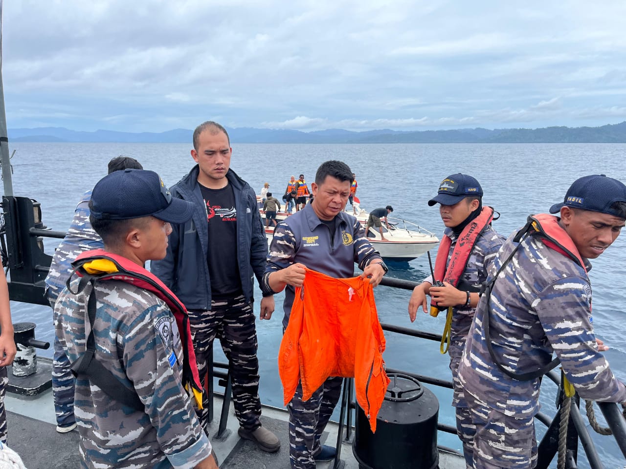 Guskamla Koarmada III, Gerak Cepat Laksanakan Operasi SAR Wartawan Metro TV, Temukan swimvest Warna Orange