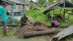 Babinsa dan Warga Kompak, Bersihkan Selokan Demi Kelancaran Aliran Air