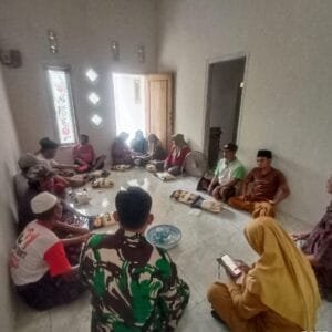 Koramil Sumberasih Dampingi Penyerahan Bibit Jagung untuk Ketahanan Pangan