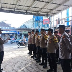 Polres Lumajang Gelar Apel Siaga untuk Antisipasi May Day 2025