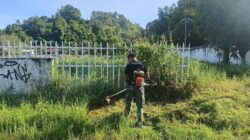 Jelang HUT Pasmar 3, Yonmarhanlan XIV Sorong Gelar Kerja Bakti Bersihkan Taman Makam Pahlawan Tri Jaya Sakti