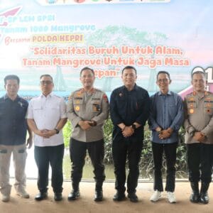 May Day 2025, Polda Kepri Tanam 1000 Mangrove di Batam
