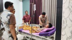 Kapolda Jateng Jenguk Brigadir Eka, Disandera Kelompok Anarko Saat Demo