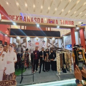 Bupati Haris dan Ning Marisa Motivasi Pelaku UMKM di Pameran Batik Bordir & Aksesoris Fair 2025
