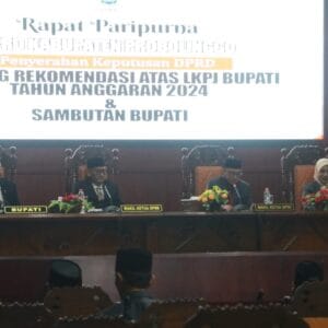 DPRD Probolinggo Sampaikan Rekomendasi LKPj Bupati Tahun 2024