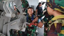 Kunjungan Edukatif TK Kartika XXII-3 ke KRI Satrol Lantamal XIV