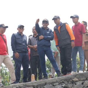 Bupati Probolinggo Gus Haris Tinjau Proyek Jembatan dan TPT Pasca Bencana