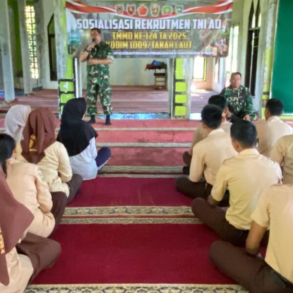 Semangat Siswa SMAN 1 Batu Ampar Sambut Sosialisasi TNI-AD
