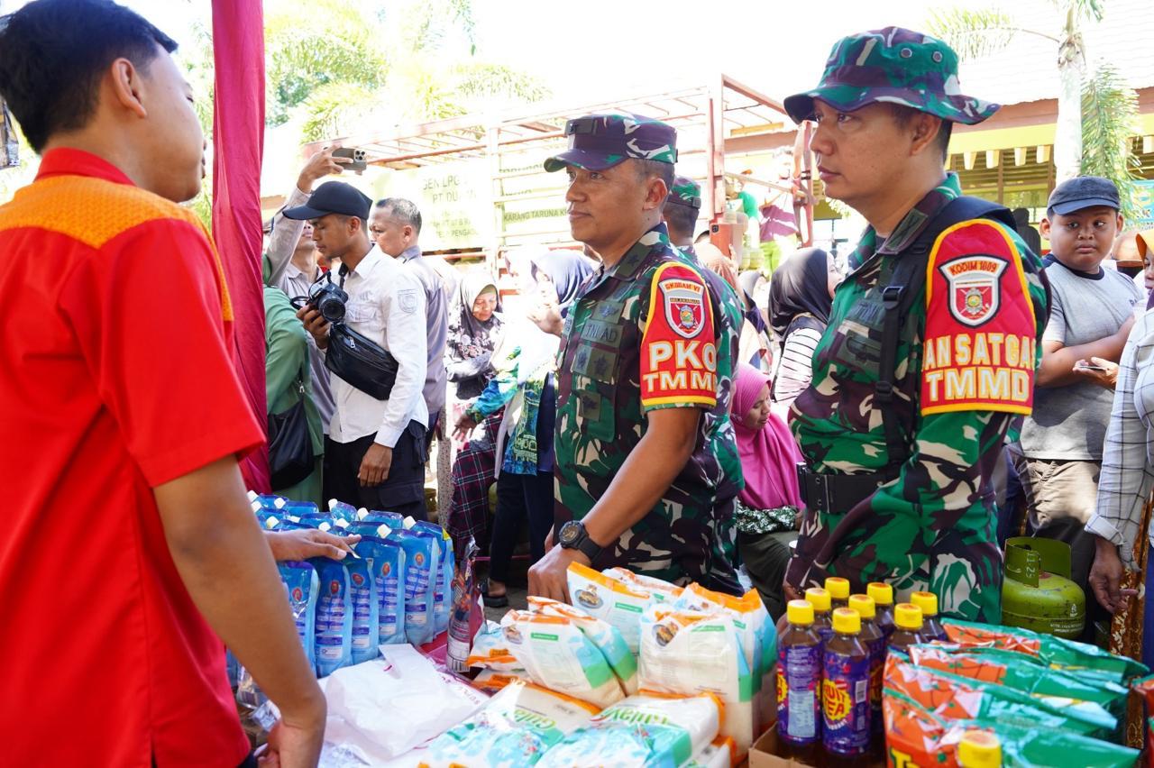 Bupati Tanah Laut Dampingi Kasdam VI Tinjau Hasil TMMD