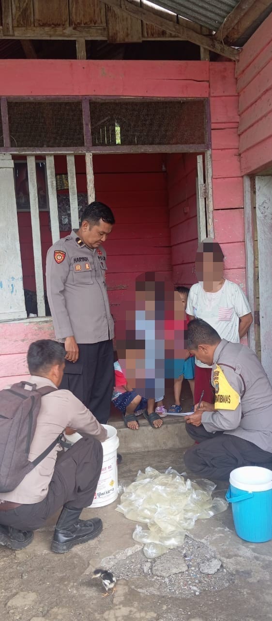 Jelang Idul Adha Polsubsektor Luwuk Timur Amankan 51 Bungkus Cap Tikus