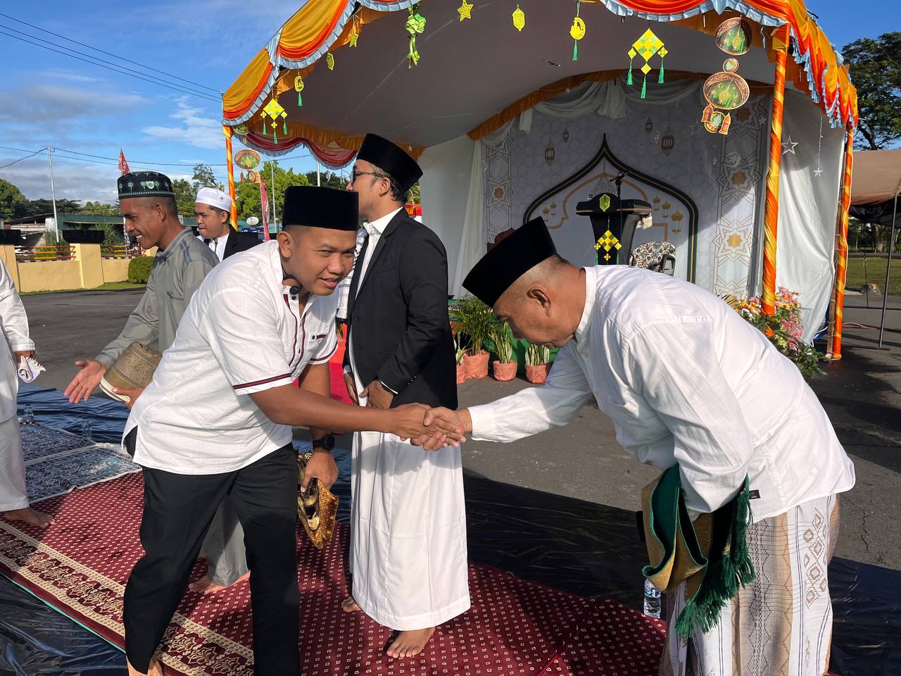 Tingkatkan Keimanan dan Ketaqwaan, Kodim 1710/Mimika Gelar Sholat Idul Adha 1446 H dan Dilanjutkan Pemotongan Hewan Qurban