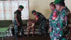 Tebar Kebaikan, TNI Beri Bantuan Sembako kepada Warga Kurang Mampu