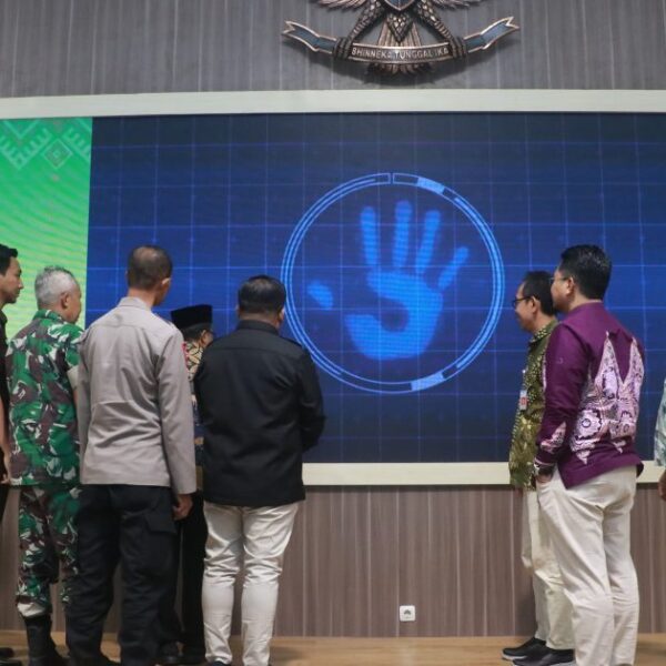 Serahkan Buku RDKK 2025, Diperta Probolinggo Luncurkan Aplikasi Pesan Pubers Versi Terbaru