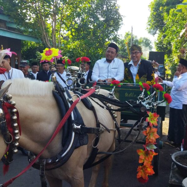 Koramil Krejengan Kawal Selamatan Desa, Jamin Keamanan Warga Lancar