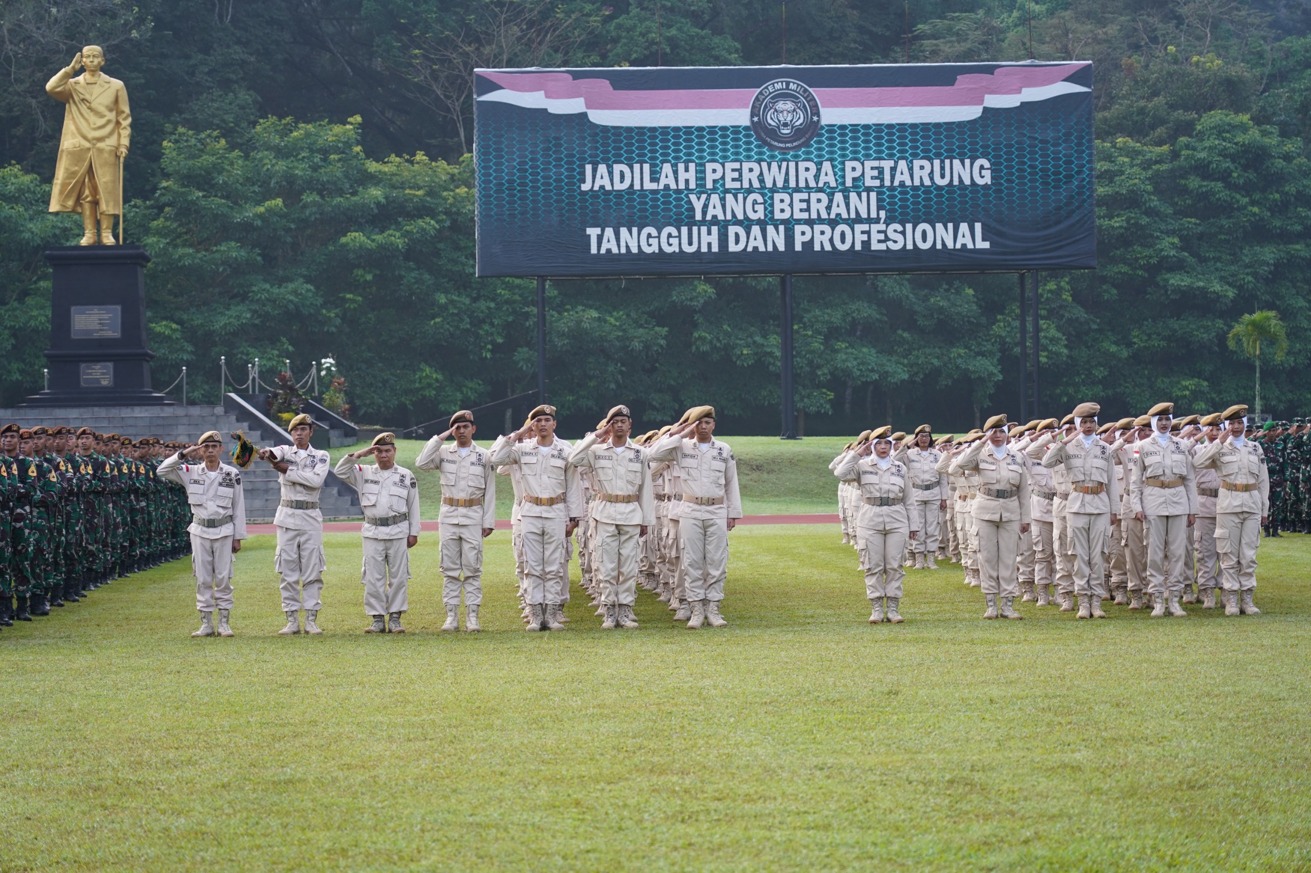 Upacara Bendera Akhir Bulan Juni 2025 Akademi Militer Dipimpin Dirum Akmil