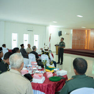 Dandim Kukar Bersama Tokoh Masyarakat Ikuti Zoom Meeting Bersama Danrem 091/ASN