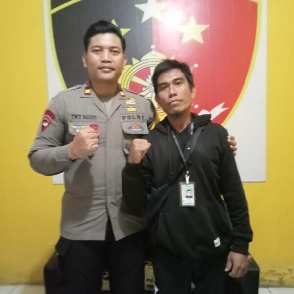 Bravo Polri. Danki Brimob Kompi II Yon B Pelopor Luwuk, Iptu Two Bagus, Jalin Sinergitas Bersama Media Ini  sebagai Mitra Kerja.