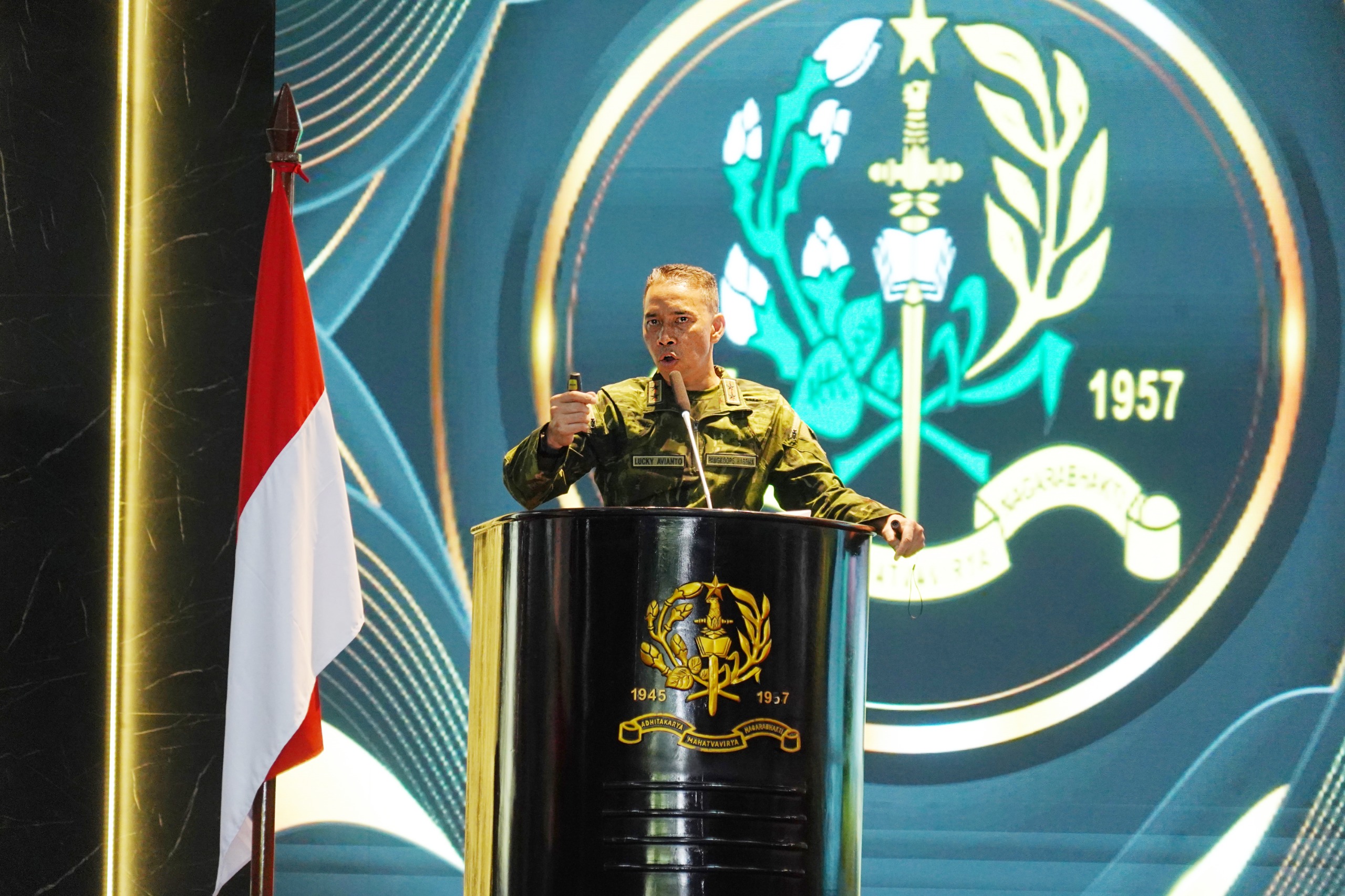 Pangkoops Habema TNI Beri Ceramah Pembekalan kepada Taruna Akmil tentang Operasi di Papua