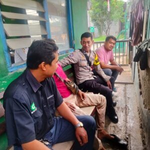 Polsek Cikupa Sambangi Warga untuk Meningkatkan Keamanan dan Kedekatan