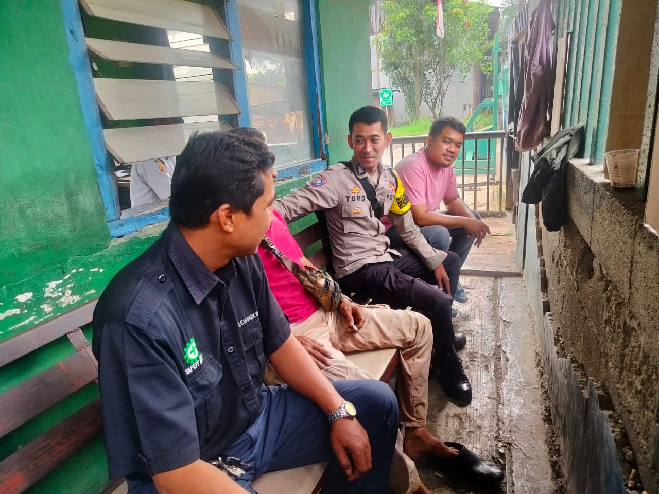 Polsek Cikupa Sambangi Warga untuk Meningkatkan Keamanan dan Kedekatan