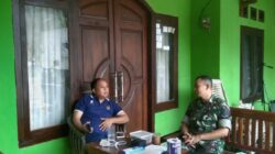 Komsos Bersama Kadus Guntur, Babinsa Koramil Paranggupito Bahas Ini