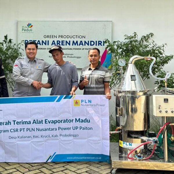 Dukung Petani Tingkatkan Kualitas Produk, PT. PLN Nusantara Power UP Paiton Serahkan Bantuan Evaporator Madu