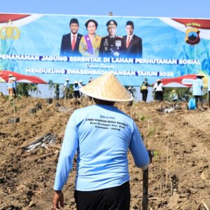 Terus Wujudkan Swasembada Pangan, Kapolri Laksanakan Penanaman Jagung Kuartal III