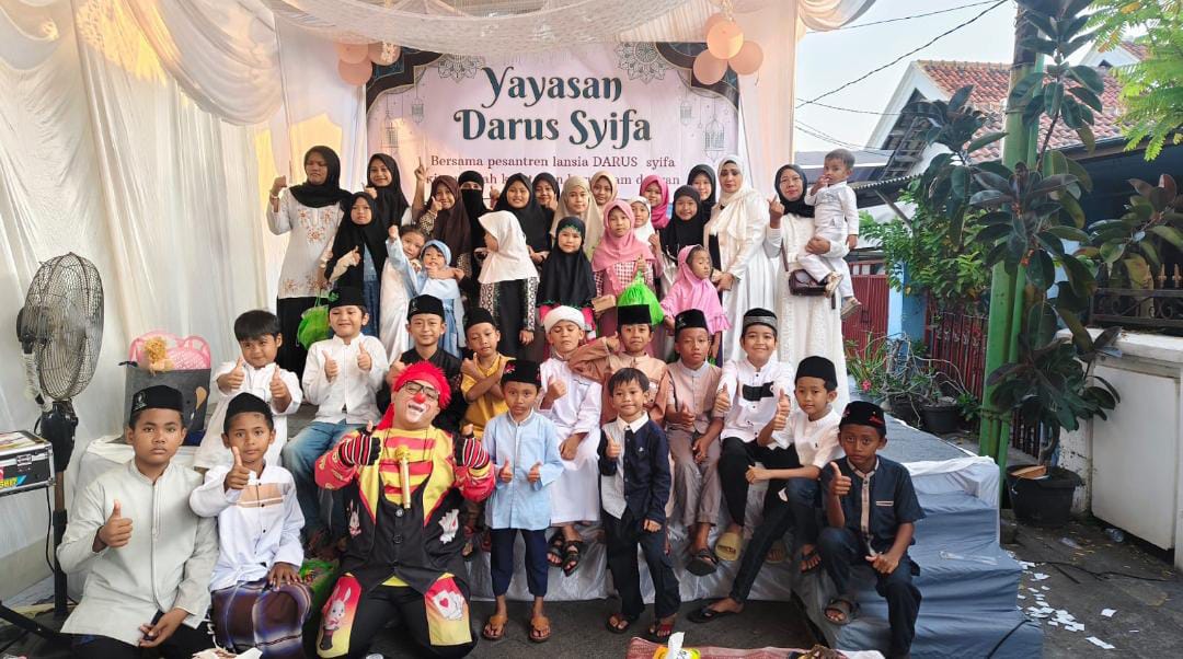 Gubernur LIRA Jatim Samsudin Hadiri Santunan Anak Yatim Darus Syifa
