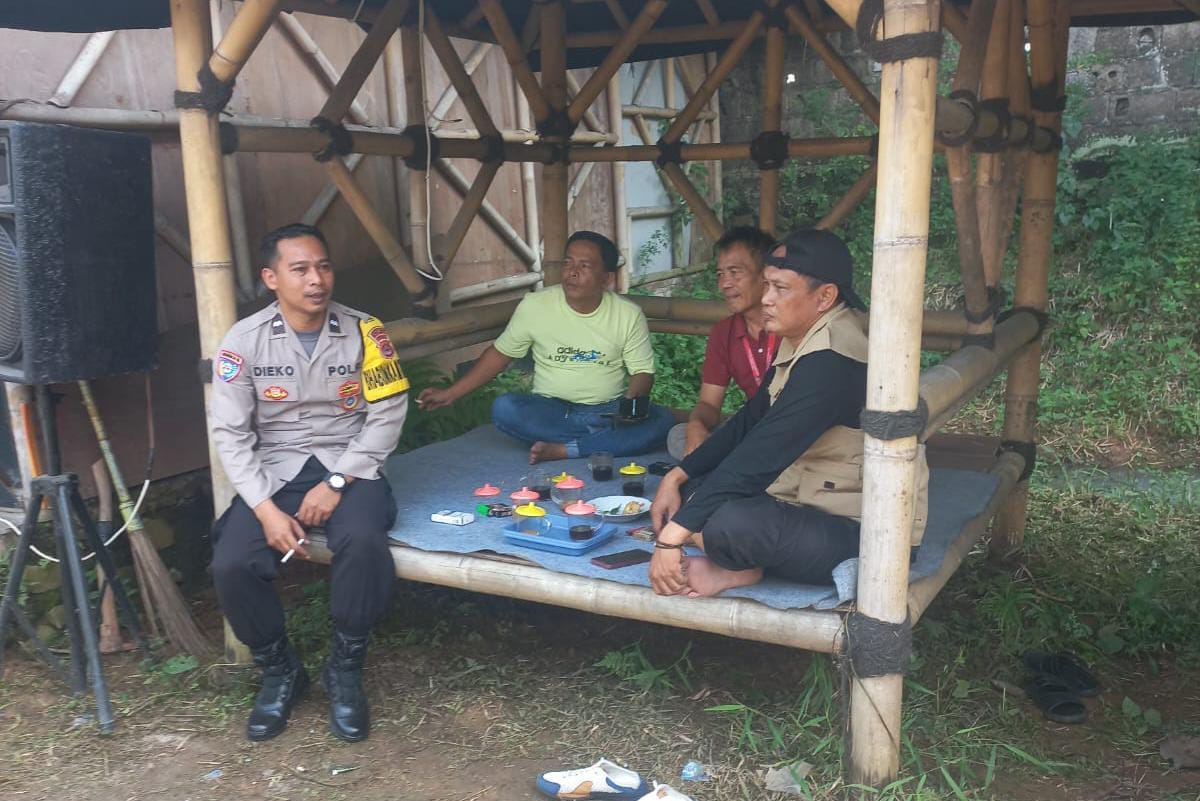 Bhabinkamtibmas Desa Pasir Gadung Dorong Warga Pengangguran untuk Bangkit Lewat Program Polisi Peduli Pengangguran