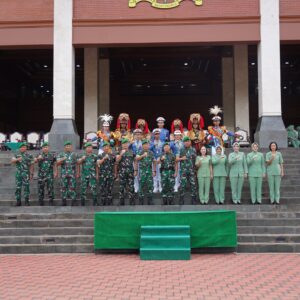 Wakil Gubernur Akmil Pimpin Pelepasan Calon Perwira Remaja TNI AD Tahun 2025 Wakil Gubernur Akmil Pimpin Pelepasan Calon Perwira Remaja TNI AD Tahun 2025
