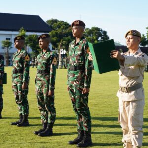 Wagub Akmil Pimpin Upacara Tujuhbelasan: Tegaskan Komitmen Integritas dan Kesiapsiagaan Prajurit Wagub Akmil Pimpin Upacara Tujuhbelasan: Tegaskan Komitmen Integritas dan Kesiapsiagaan Prajurit