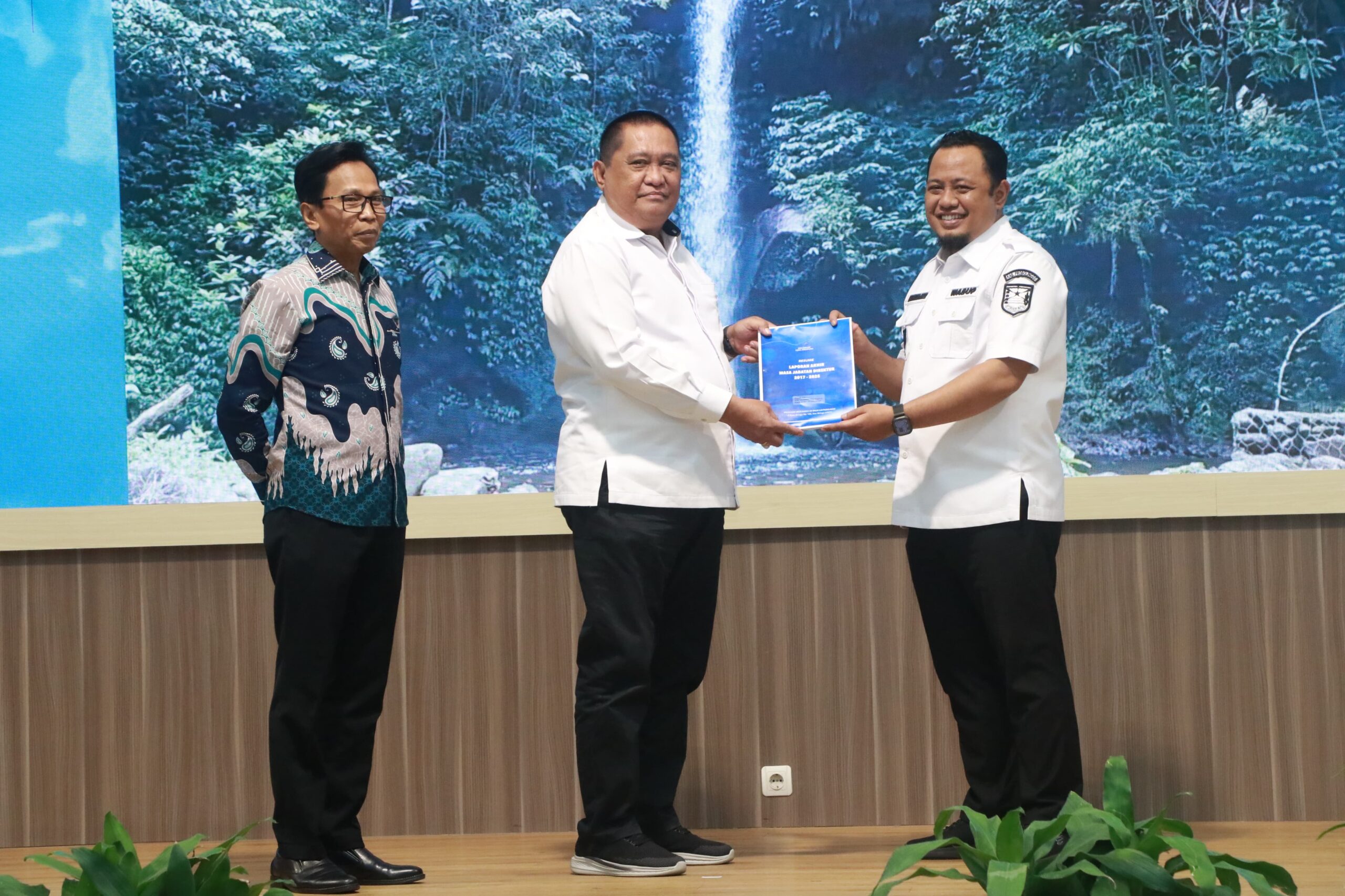 Perumdam Tirta Argapura Probolinggo Gelar Tasyakuran HUT ke-31 dan Masa Akhir Jabatan Direktur