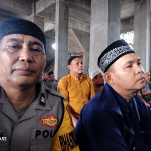 Polsek Cikupa Gelar Jumat Keliling di Masjid Baitul Mutaqien Desa Sukadamai Polsek Cikupa Gelar Jumat Keliling di Masjid Baitul Mutaqien Desa Sukadamai