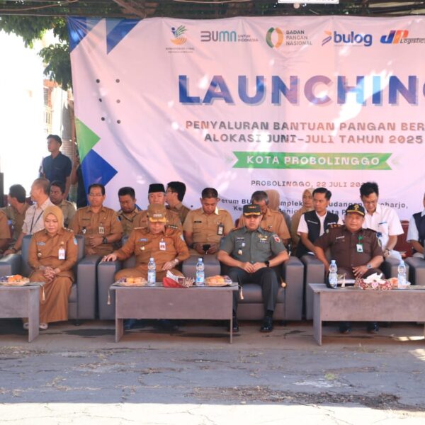 Sinergi Kodim 0820/Probolinggo dan Forkopimda terlihat jelas dalam kegiatan Launching Penyaluran Bantuan Pangan