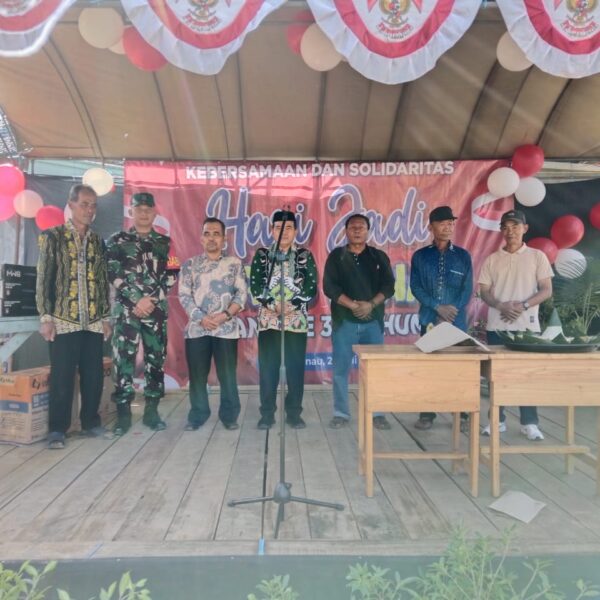 Babinsa Koramil 1008-01/Muara Uya – Jaro Hadiri Hari Jadi Desa Trans Danau ke-38