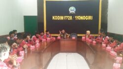 Ini Yang Di Berikan Dandim Wonogiri Kepada Pemain Dan Pengurus Persiwi