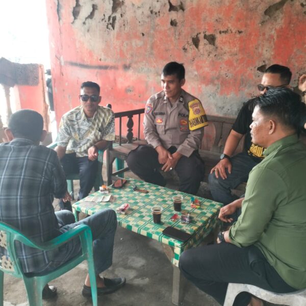 Upaya Pendekatan Diri kepada Masyarakat, Aiptu Sukarna Optimalkan Kegiatan Sambang DDS di Desa Patrasana