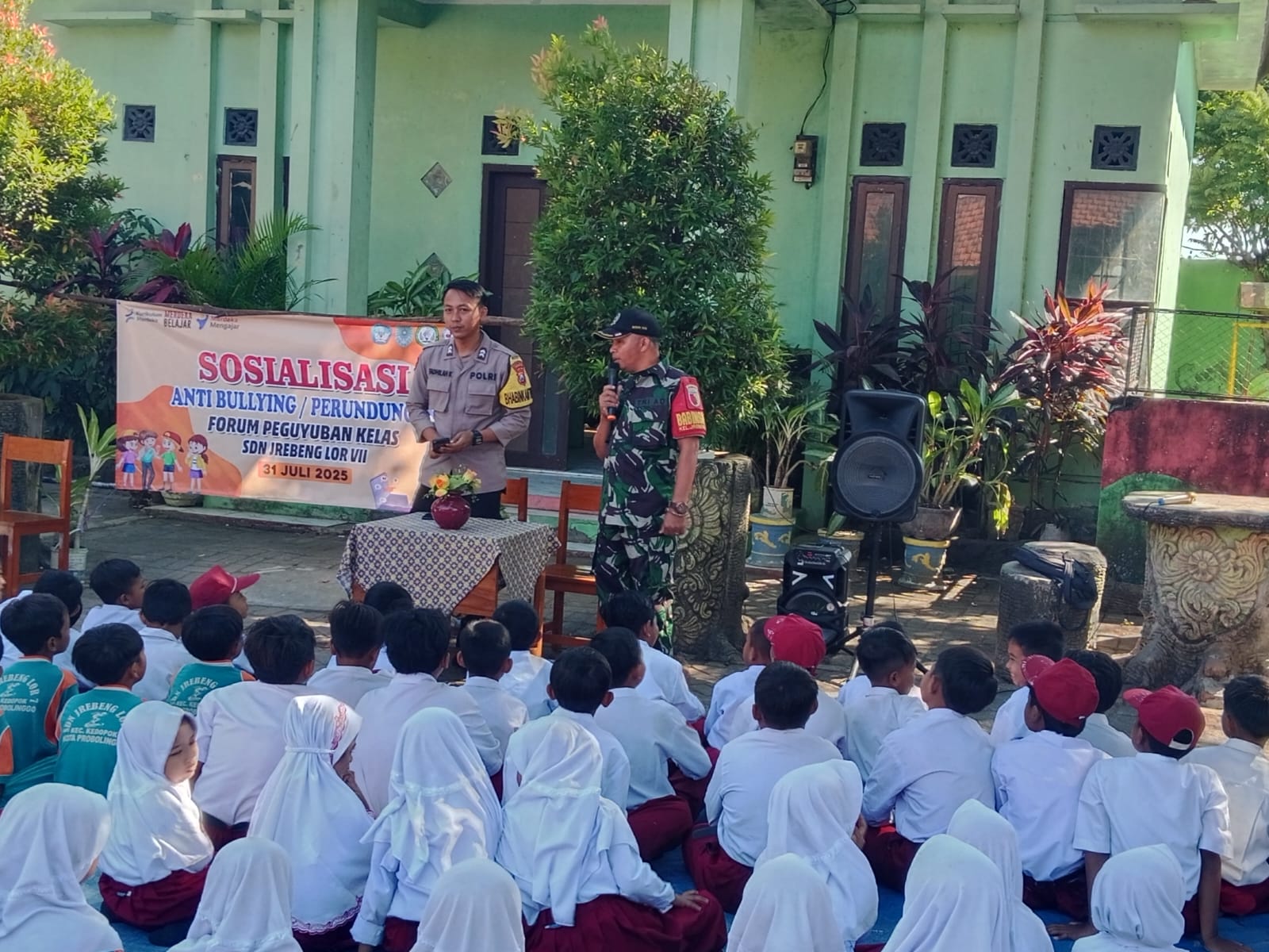 Tumbuhkan Karakter Positif, Babinsa-Bhabinkamtibmas Edukasi Siswa SDN 7