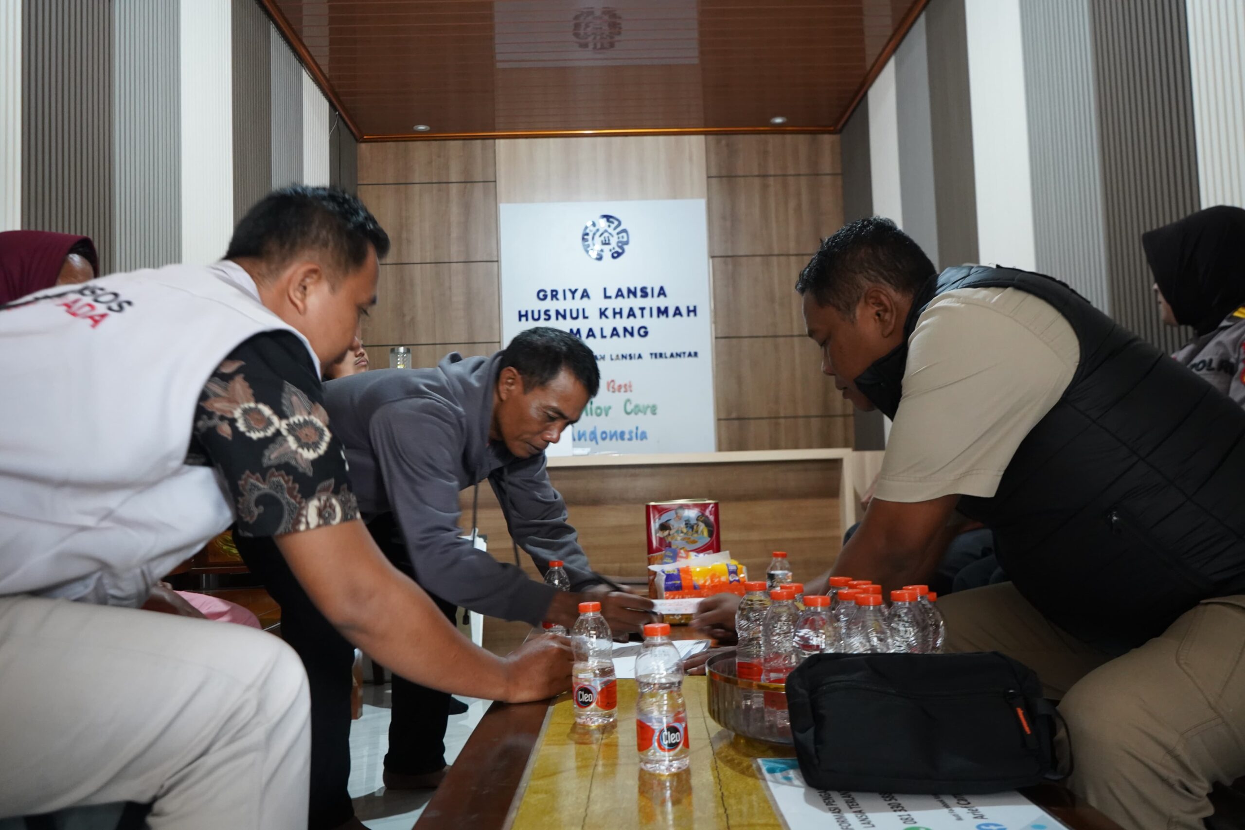 Ibu Nortaji Dijemput Pulang, Anak Didampingi Polres Probolinggo