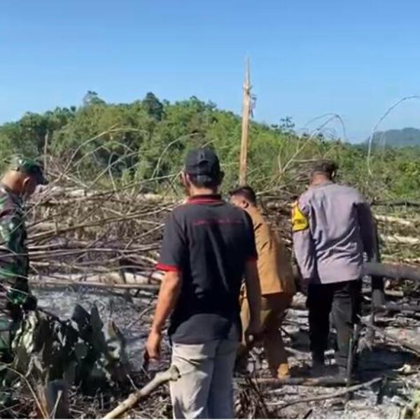 Stop Bakar Lahan! Babinsa Koramil 1008-01 Ingatkan Warga Desa Binjai Dampak Fatal Karhutla