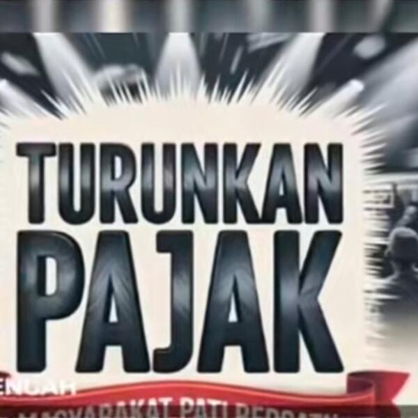 Tomat Busuk Jadi Simbol Protes Rakyat Pati Lawan Kenaikan PBB