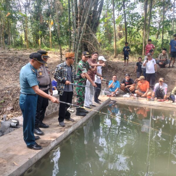 Danramil Paiton Hadiri Peresmian Bumdes Adhigana Gamanantha di Pandean