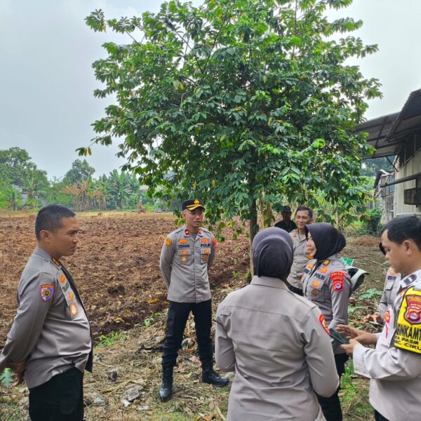Pengawasan Program Ketahanan Pangan, Tim Polda Banten Tinjau Lahan Jagung di Desa Pasir Jaya