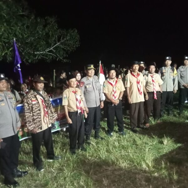 Peringatan Hari Pramuka Ke-64 Di Bantayan Dimeriahkan Pawai Obor