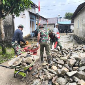 Reol/Drainase Desa Wainono TMMD 125 Kodim 1506/Namlea Capai 82 % Reol/Drainase Desa Wainono TMMD 125 Kodim 1506/Namlea Capai 82 %