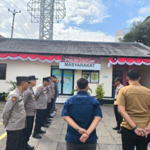Polsek Cikupa Gelar Apel Pagi, Kapolsek Tekankan Disiplin dan Respon Cepat Aduan Masyarakat Polsek Cikupa Gelar Apel Pagi, Kapolsek Tekankan Disiplin dan Respon Cepat Aduan Masyarakat