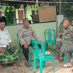 Bhabinkamtibmas Desa Budimulya Sambang dan Takziah, Sampaikan Pesan Harkamtibmas Bhabinkamtibmas Desa Budimulya Sambang dan Takziah, Sampaikan Pesan Harkamtibmas